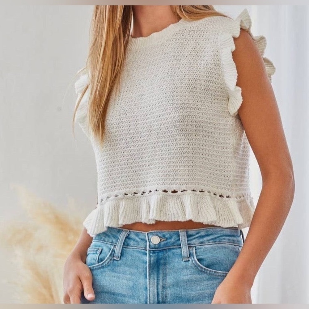 ANDRÉE BY UNIT Crochet Cropped Sweater Flutter Sleeves Stretchy Top S